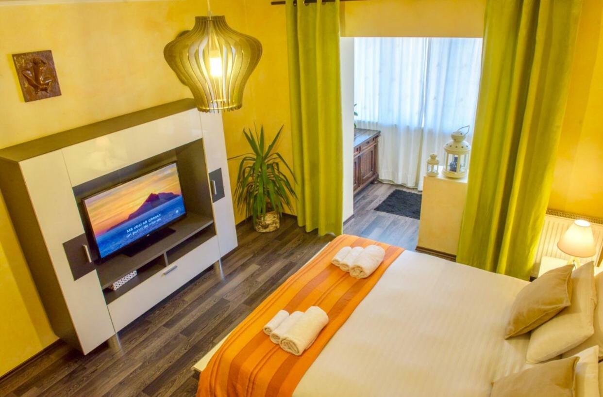 Zuzu'S Home Rîşnov Εξωτερικό φωτογραφία